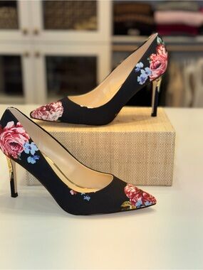 Nine West Black Floral Pointed Toe Stiletto Pumps